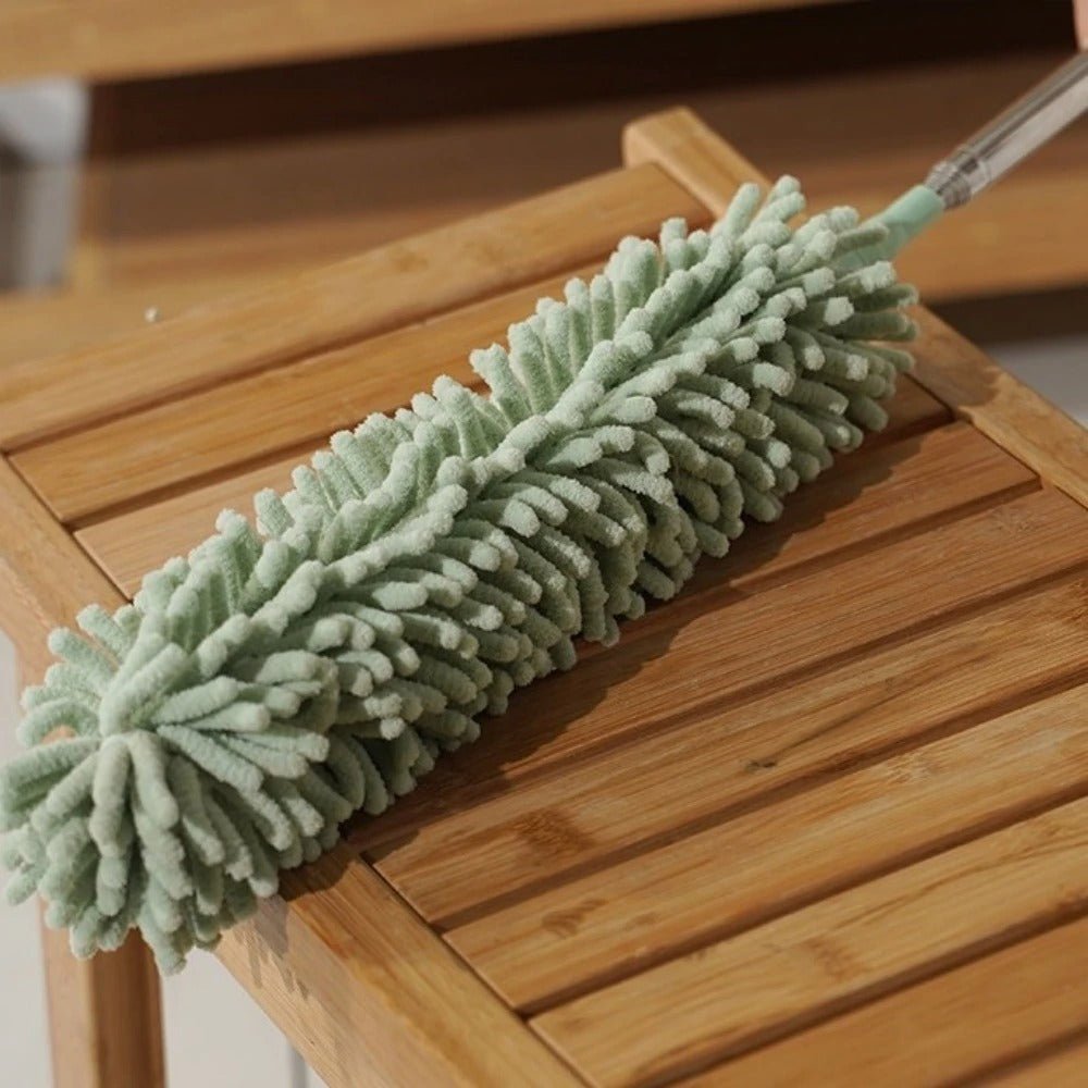 plumeau-dépoussiérage-meuble-bois-salon