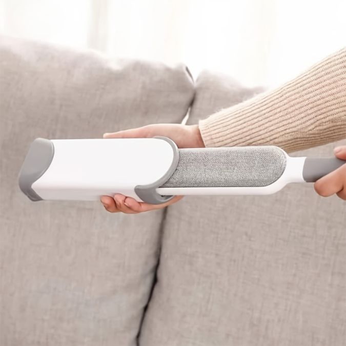brosse-anti-poil-réutilisable-avec-socle-de-rangement-magicpeluche
