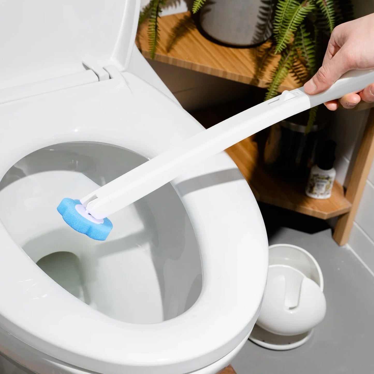 brosse-wc-tête-imbibée-nettoyant-cuvette-propre