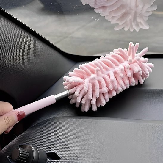 plumeau-poussière-rose-dépoussiérage-voiture
